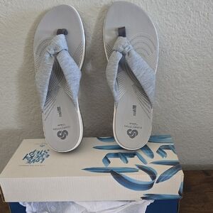 Comfortable Gray Sandals by Earth Origins